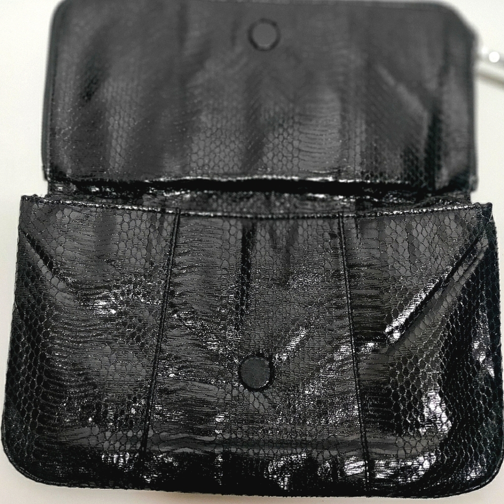 EUC BCBGeneration Black Clutch - Picture 4 of 10